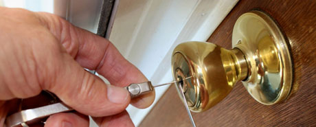 Locksmith services Granada Hills